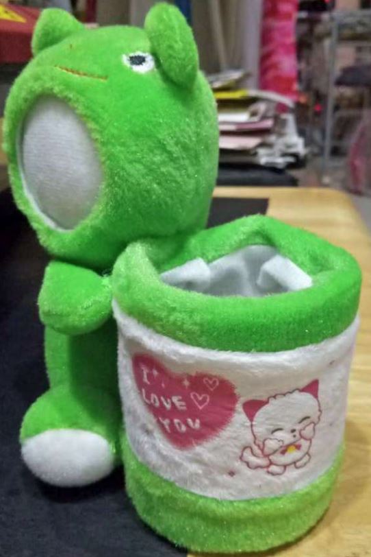 【i930個性小舖】-變臉娃娃--青蛙筆筒(15cm)